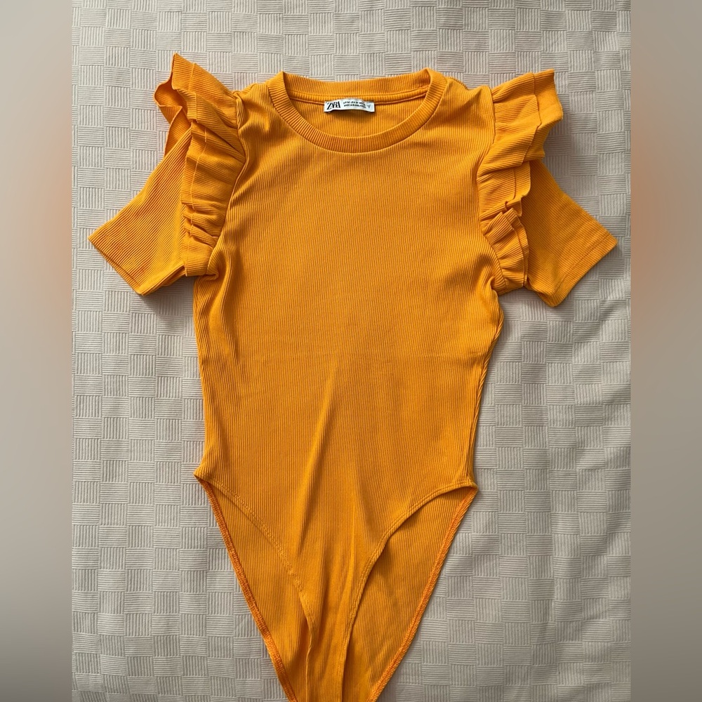 Zara Orange Ribbed Ruffle Sleeves Tee Bodysuit